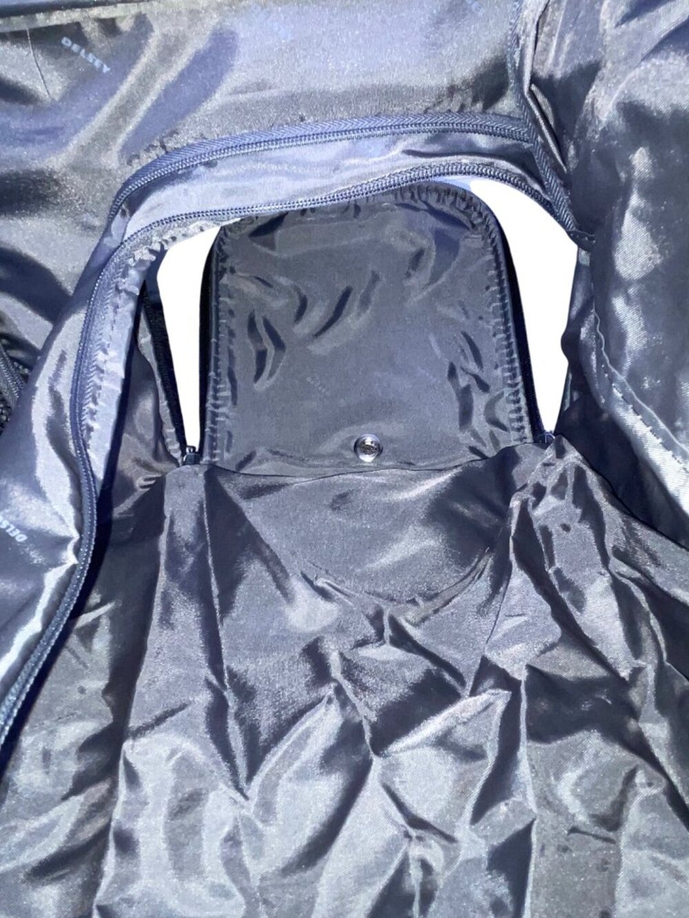 Delsey Unisex Black Expandable Spinner Wheels Rolling Travel Suitcase  Luggage - Picture 9 of 12